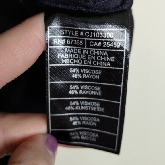 Cupcakes and Cashmere Raven Shorts Navy Blue Women's Size 10 - Picture 9 of 9